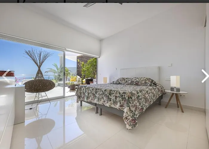 Atico Higueron Hill Collection
